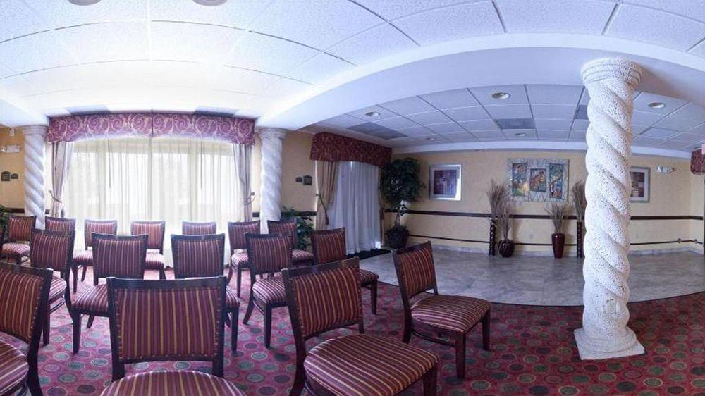 Holiday Inn Express Hotel & Suites Clewiston By Ihg Esterno foto