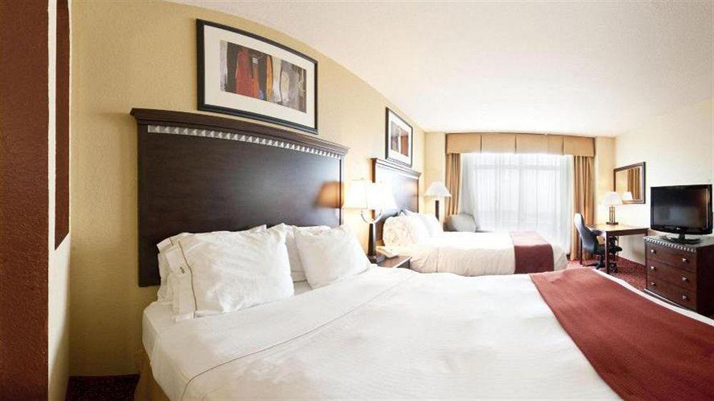 Holiday Inn Express Hotel & Suites Clewiston By Ihg Esterno foto