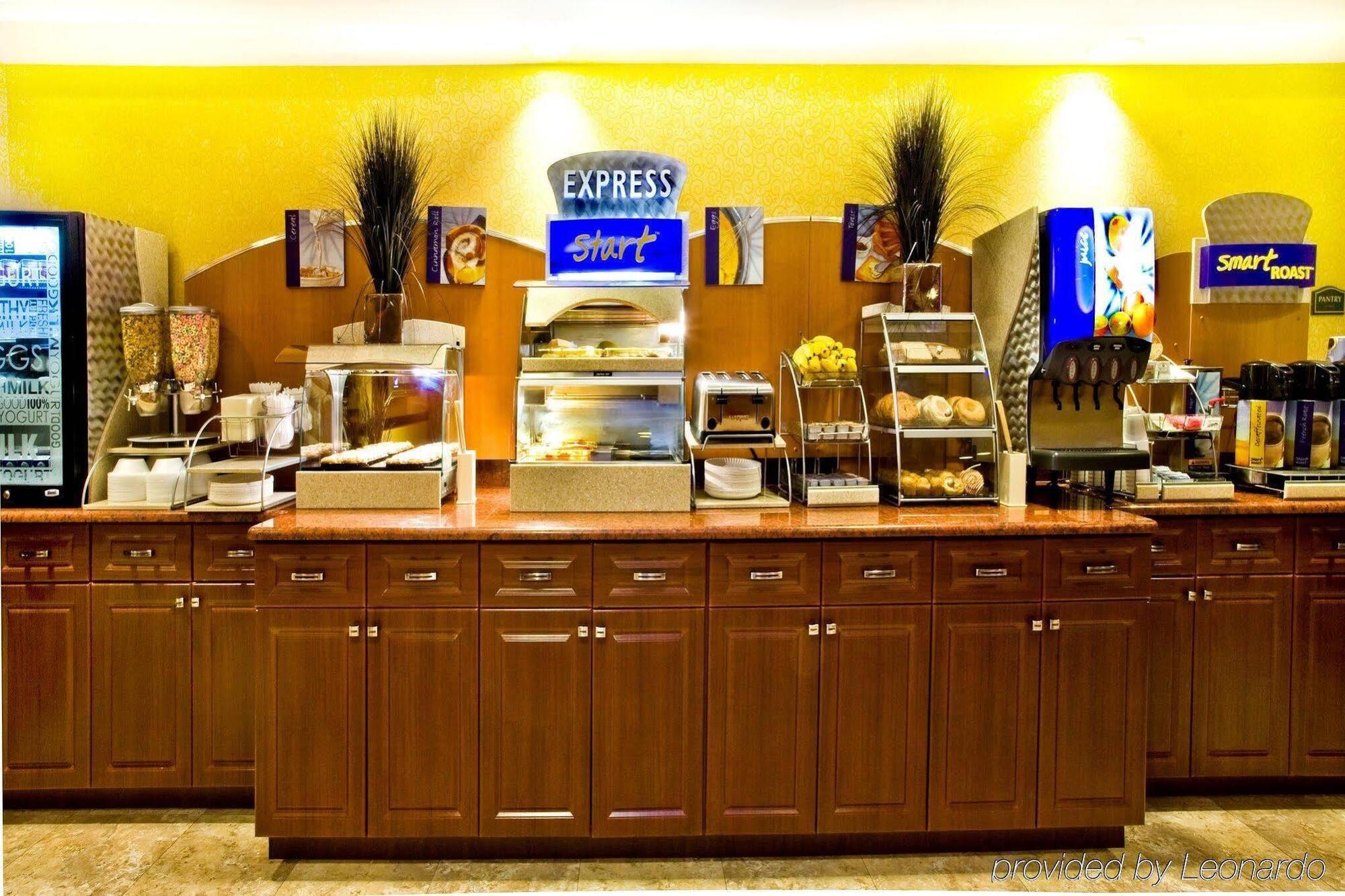 Holiday Inn Express Hotel & Suites Clewiston By Ihg Esterno foto